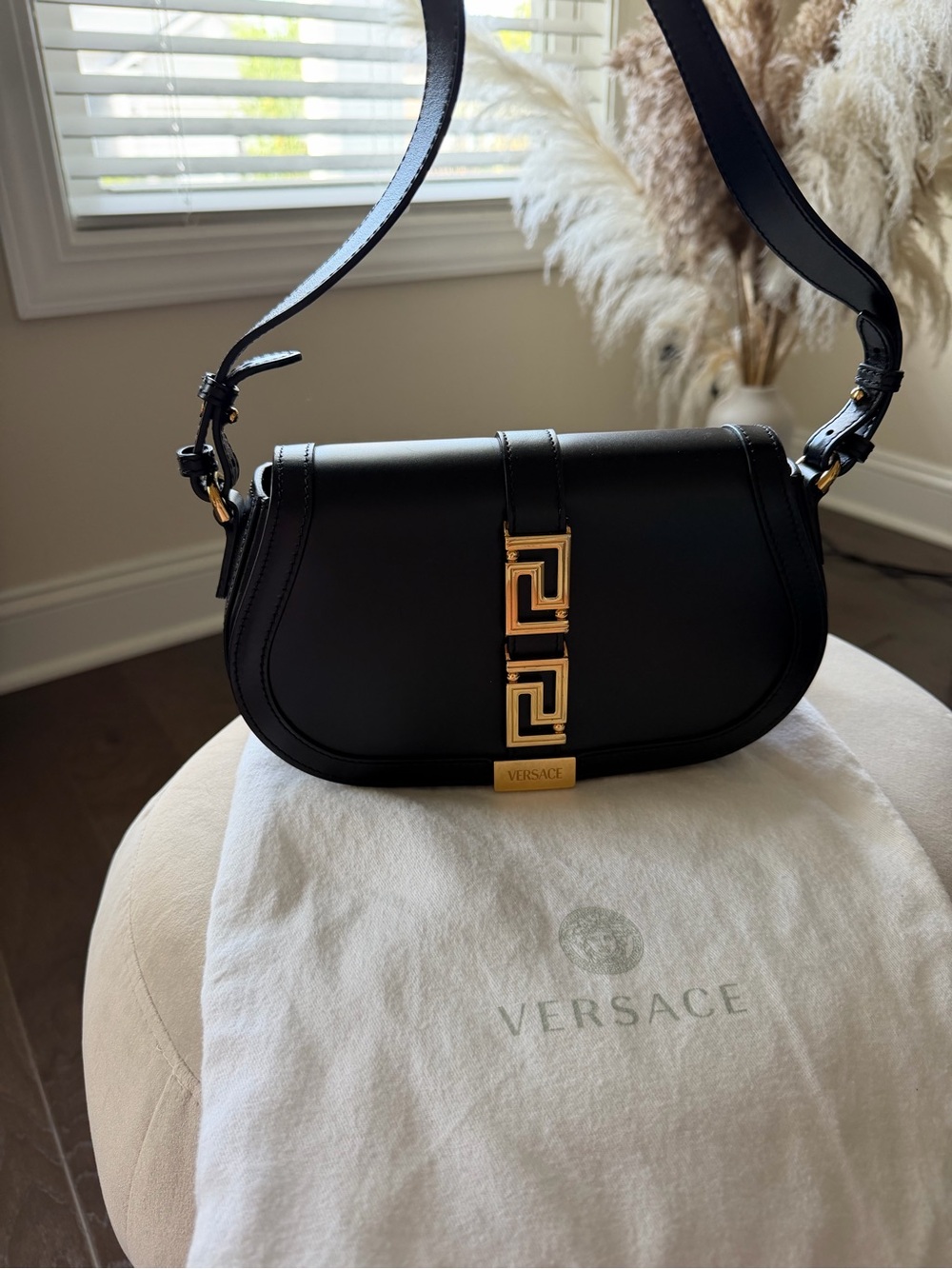 VERSACE Greca Goddess shoulder bag with two kinds of straps. - Picture 2 of 11